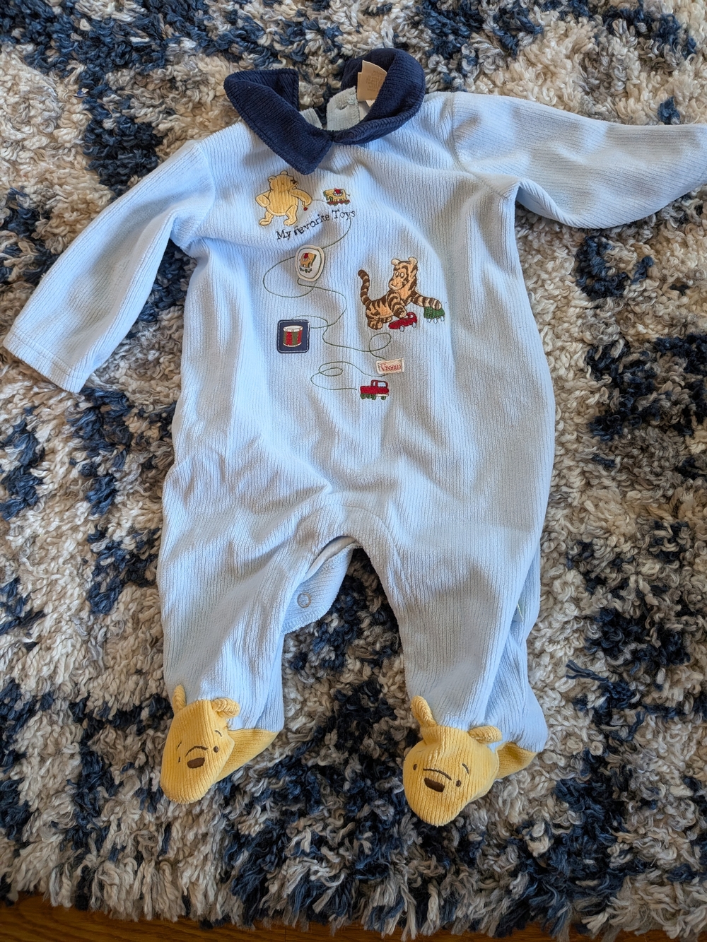 Vintage Classic Pooh One Piece Embroidered And Footies Y2K 6 Months